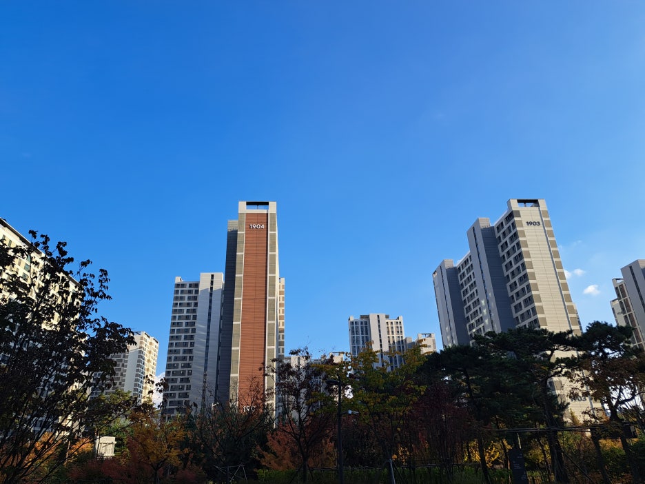 실제 이사를 진행한 아파트 외관